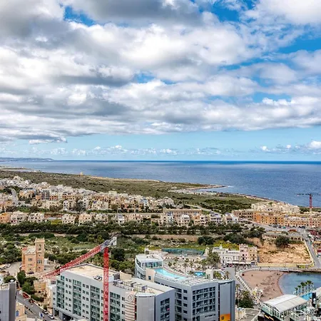 Exquisite In Mercury Towers By 360 Estates *