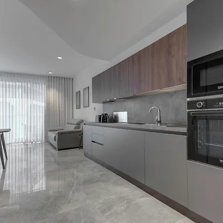 Exquisite In Mercury Towers By 360 Estates * San Julián