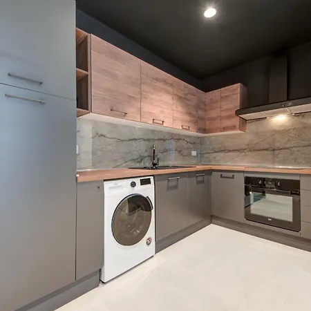 Official Of Mercury Towers By Mymercury Apartman *