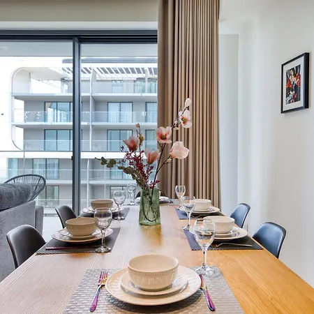Apartment Exquisite In Mercury Towers By 360 Estates Saint Julian's
