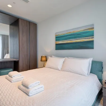 Exquisite In Mercury Towers By 360 Estates Apartment *