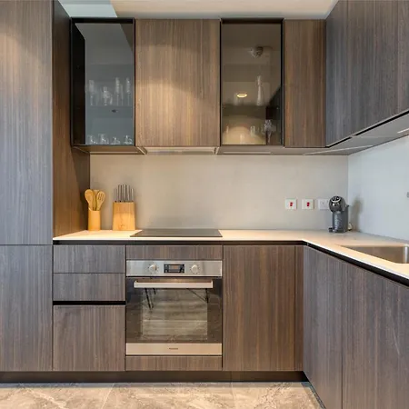 Exquisite In Mercury Towers By 360 Estates Apartment