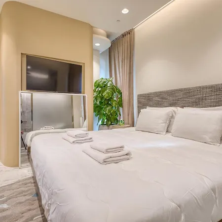 Exquisite In Mercury Towers By 360 Estates *