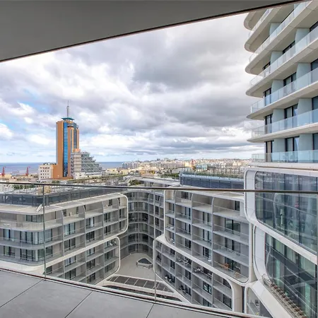 Apartment Exquisite In Mercury Towers By 360 Estates
