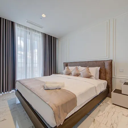Exquisite In Mercury Towers By 360 Estates Apartment *