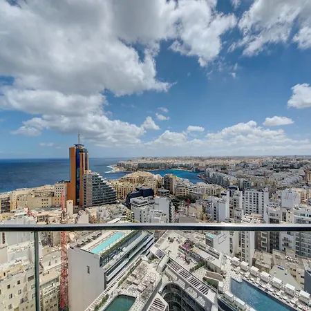 Apartment Exquisite In Mercury Towers By 360 Estates