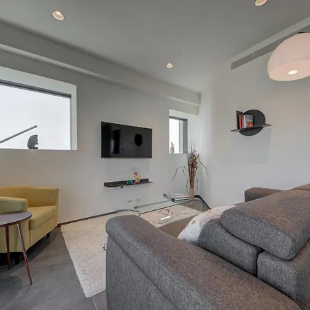 Official Of Mercury Towers By Mymercury Apartman