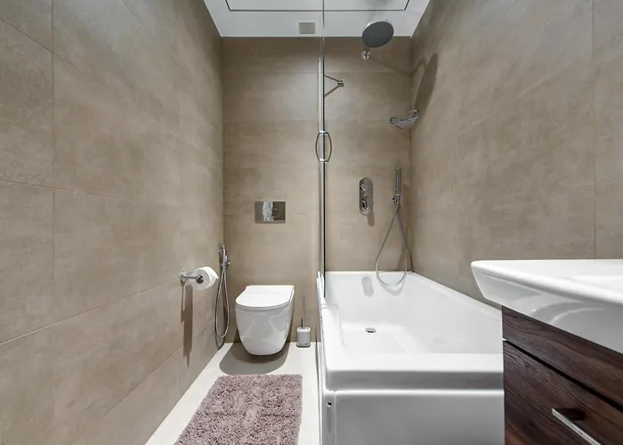 アパート Official Of Mercury Towers By Mymercury *