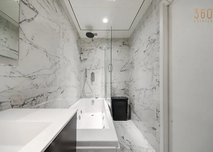 Official Of Mercury Towers By Mymercury アパート Saint Julian's