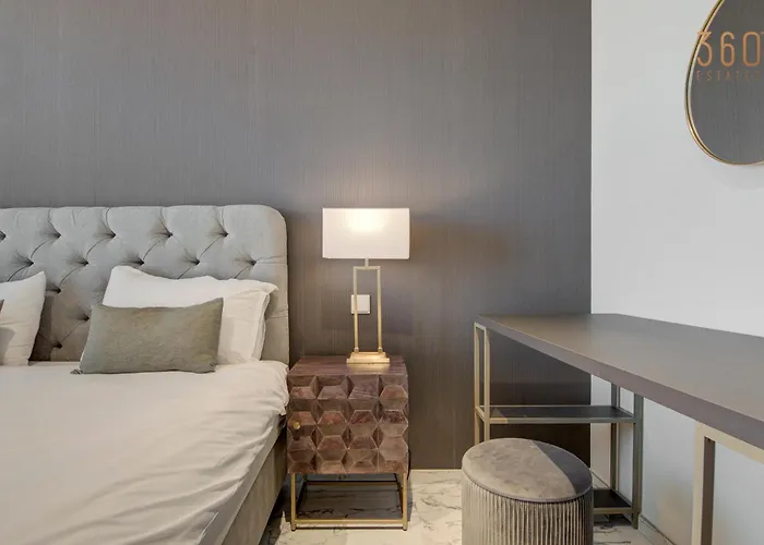 アパート Official Of Mercury Towers By Mymercury *