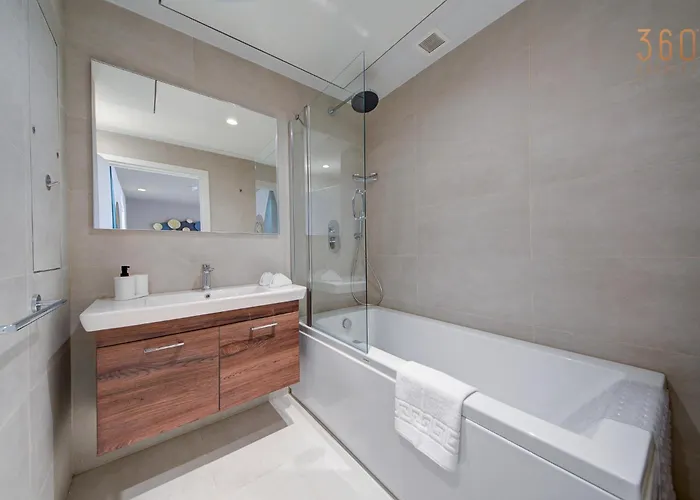 アパート Official Of Mercury Towers By Mymercury *